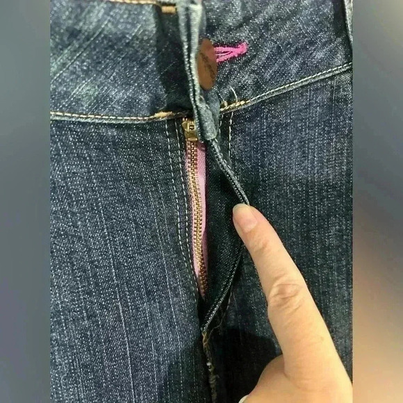 Wrangler Premium Patch jeans. Darker denim wash size 11/12 x 34 length Low Rise - Picture 2 of 12